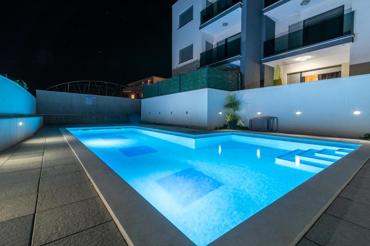 Apartman Lorena Traù Esterno foto