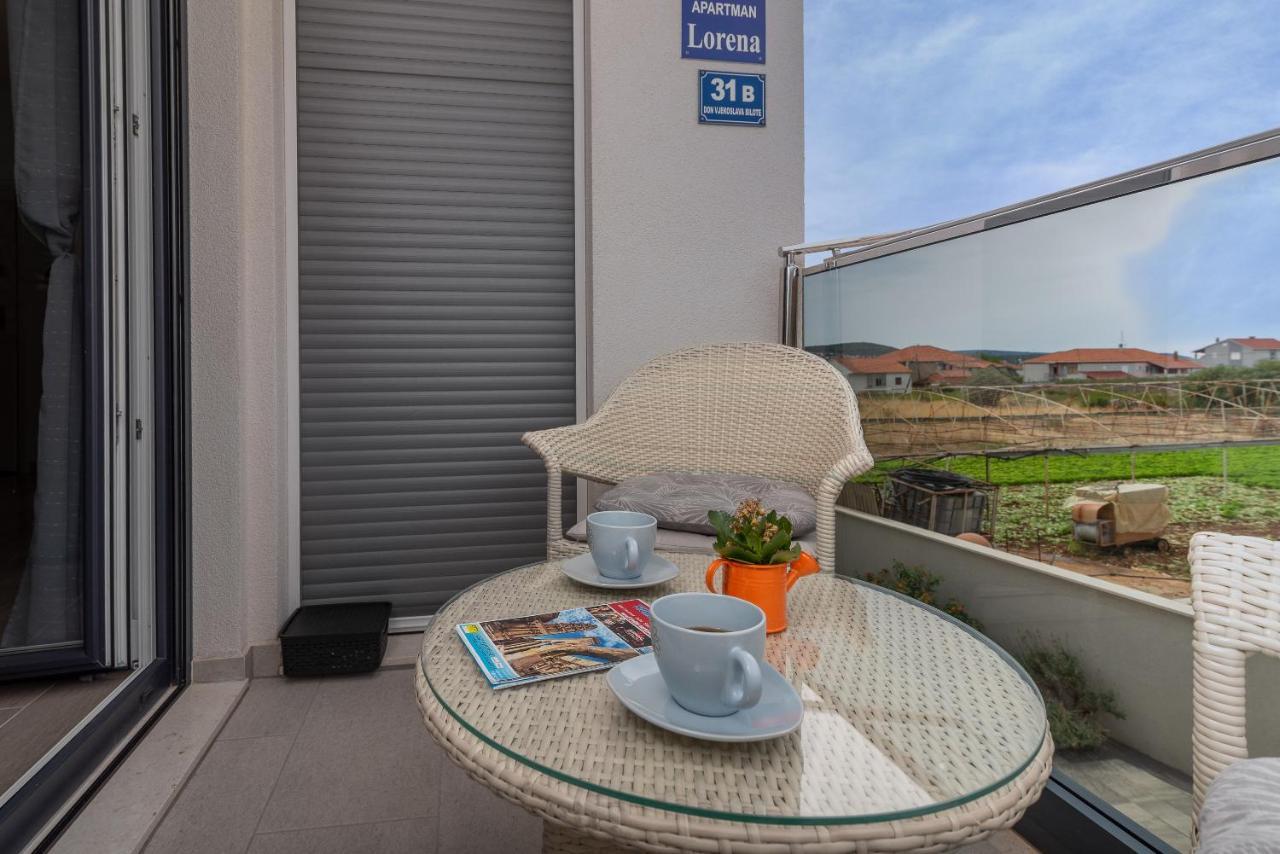 Apartman Lorena Traù Esterno foto