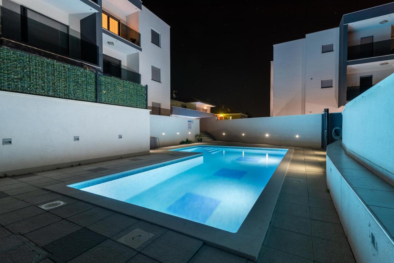 Apartman Lorena Traù Esterno foto