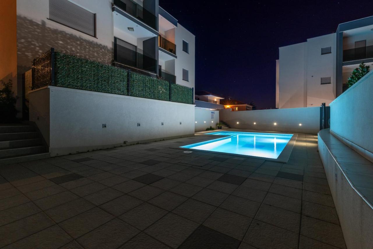 Apartman Lorena Traù Esterno foto